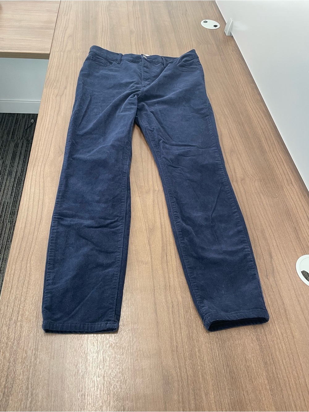Women’s LOFT Skinny Corduroy Pants Navy Blue size 12 - Picture 8 of 9